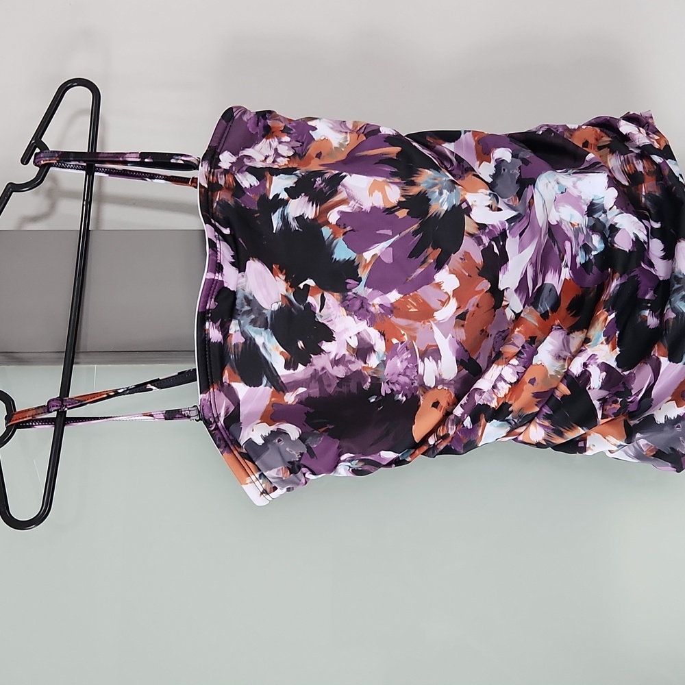 NWOT Venus Size 10 Slimming Tankini Top